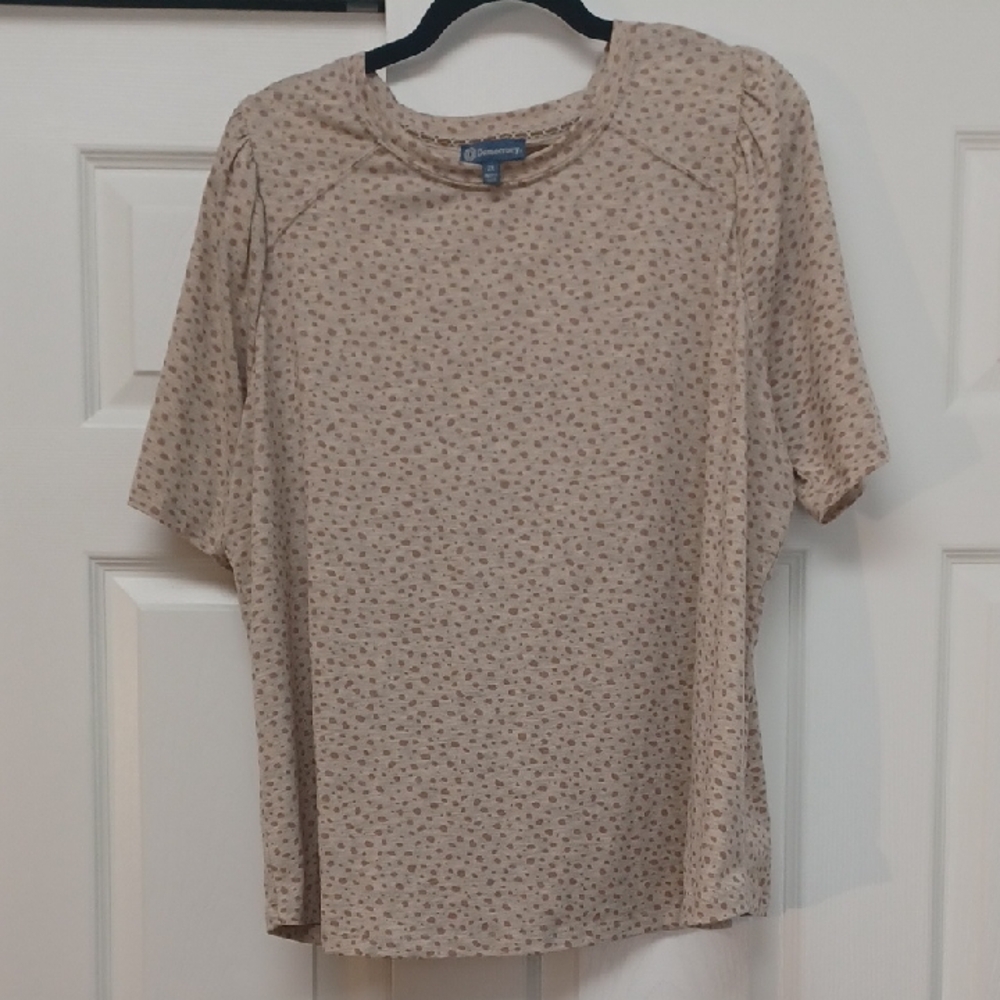 Democracy Taupe Floral Short Sleeve Tee
